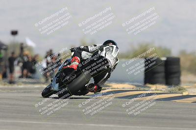 media/Oct-04-2025-CVMA (Sat) [[408bcdd6e4]]/Race 4-Formula Middleweight (Holeshot)/